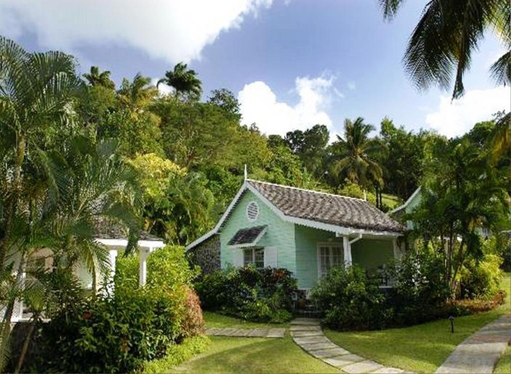 East Winds St. Lucia Hotel Gros Islet Bagian luar foto