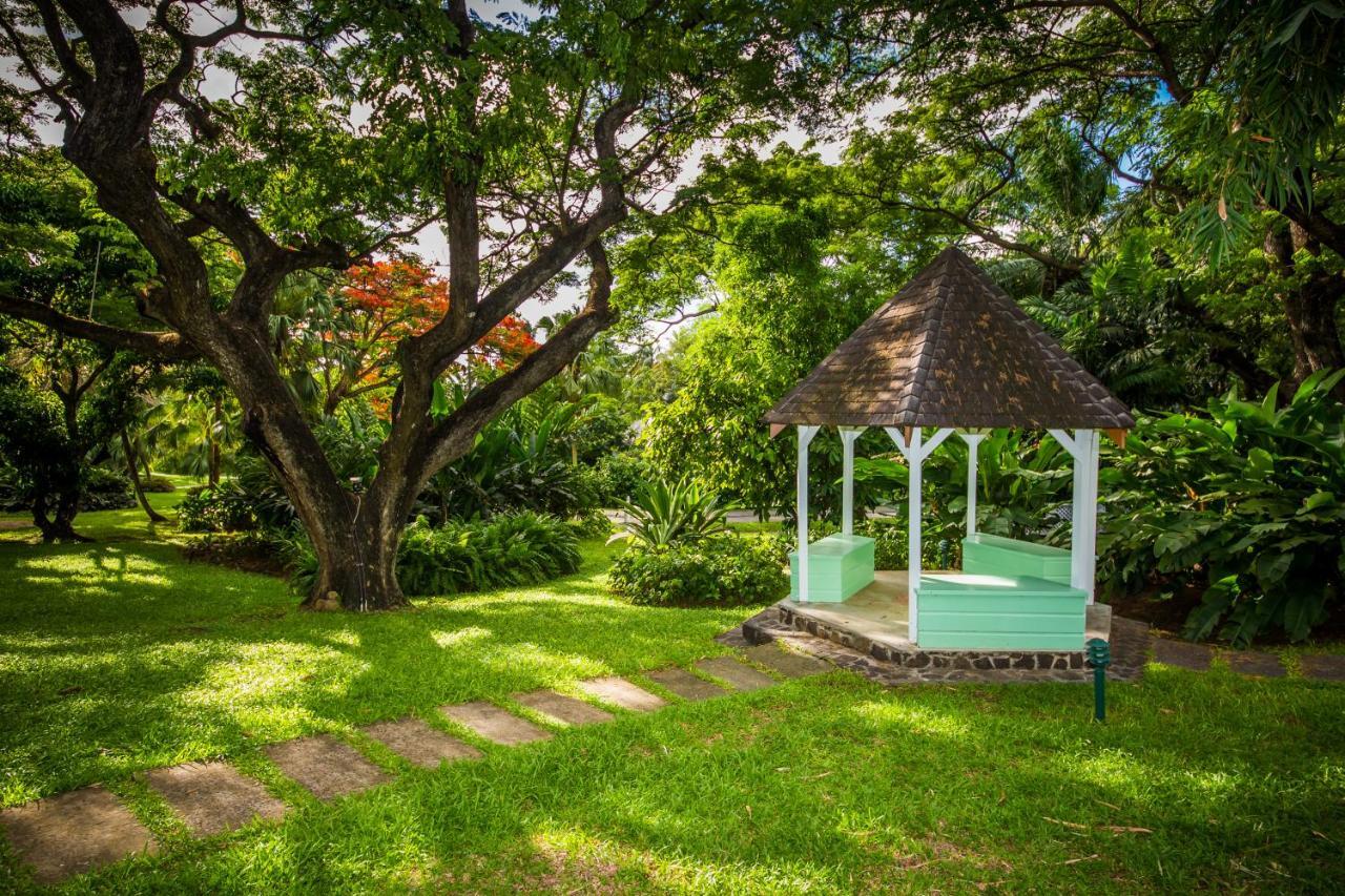 East Winds St. Lucia Hotel Gros Islet Bagian luar foto